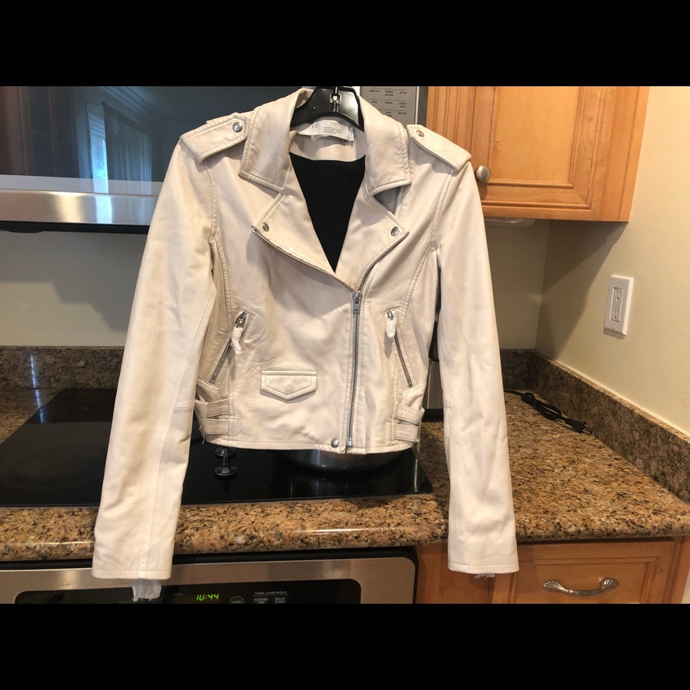 Iro ashville leather jacket sz 40 in pearly white